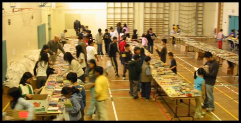 Crowd3.jpg