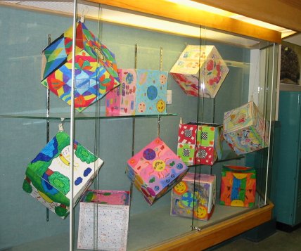 SymmetricalCubes1.JPG